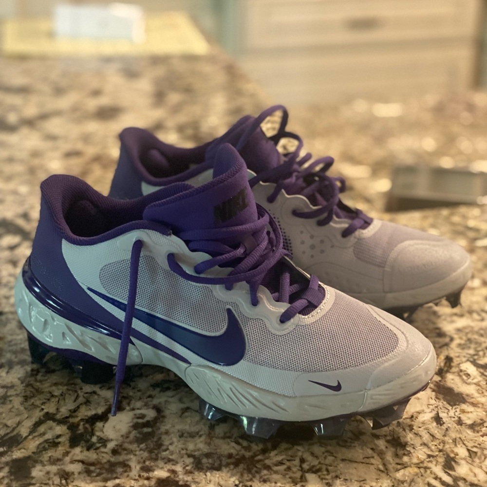 Baseball cleats- NEVER BEEN WORN - brand new custom Nike cleats